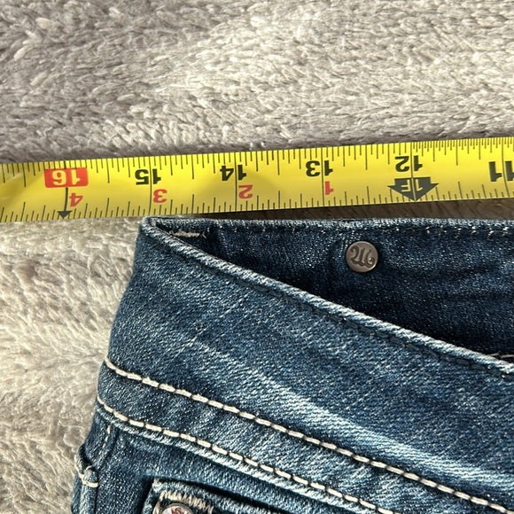 Miss Me low rise, distressed bling pocket boot cut jeans, size 28 - Picture 6 of 8